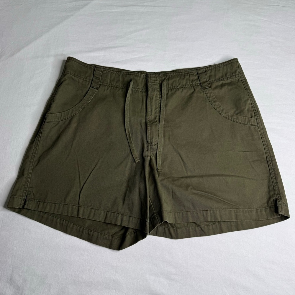 Austin Clothing Co Army Green Drawstring High Waist 5 Inch Inseam Shorts Size 16